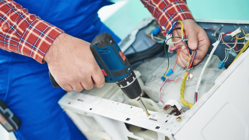 Sancaktepe Vaillant Vaillant çamaşır makinesi kart tamiri – Su almama arızası orijinal parça ile giderildi. - Teknik servis örneği